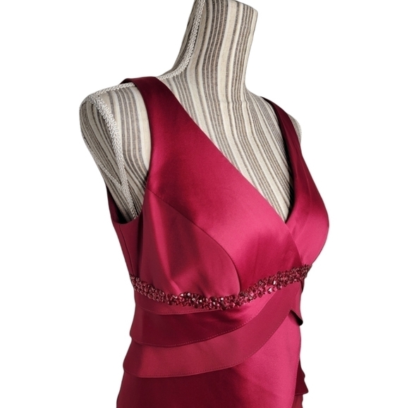 ALEX Evenings Sleeveless Dress - Picture 2 of 14